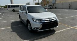 OUTLANDER 2018 MID OPTION