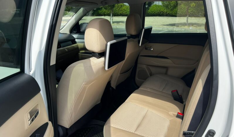 OUTLANDER 2018 MID OPTION full