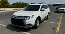 OUTLANDER 2018 MID OPTION