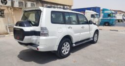 PAJERO 2018 WHITE MID OPTION