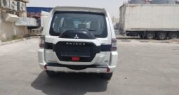 PAJERO 2018 WHITE MID OPTION