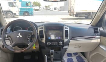 PAJERO 2018 WHITE MID OPTION full