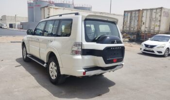 PAJERO 2018 WHITE MID OPTION full