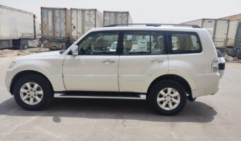 PAJERO 2018 WHITE MID OPTION full