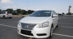 NISSAN SENTRA WHITE 2019