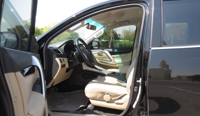 MITSUBISHI MONTERO 2017 full