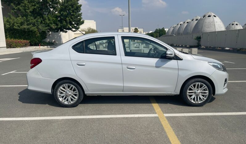 Mitsubishi Attrage 2021 white full