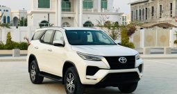 TOYOTA FORTUNER 2022 WHITE