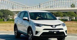 TOYOTA RAV 4 WHITE 2017
