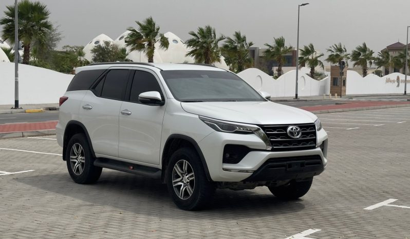 TOYOTA FORTUNER 2023 WHITE GXR