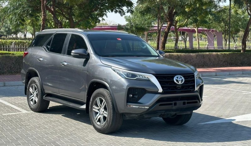 TOYOTA FORTUNER 2023 GRAY