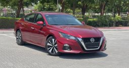 NISSAN ALTIMA 2022 RED SV